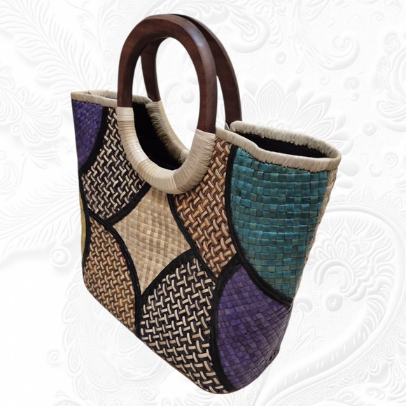 Handmade Woven Pandan Leaves Multicolor Tote Bag with Wooden Handles, Large - Picture 2 of 5
